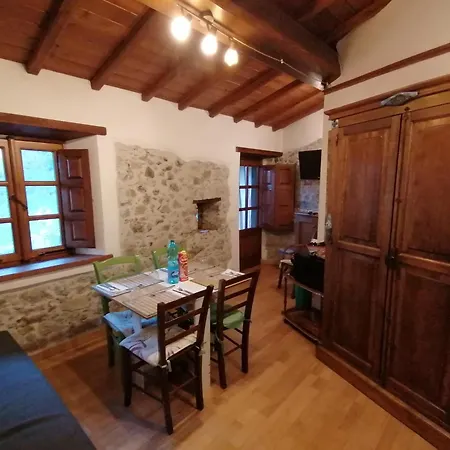 Agriturismo Monte Croce-3